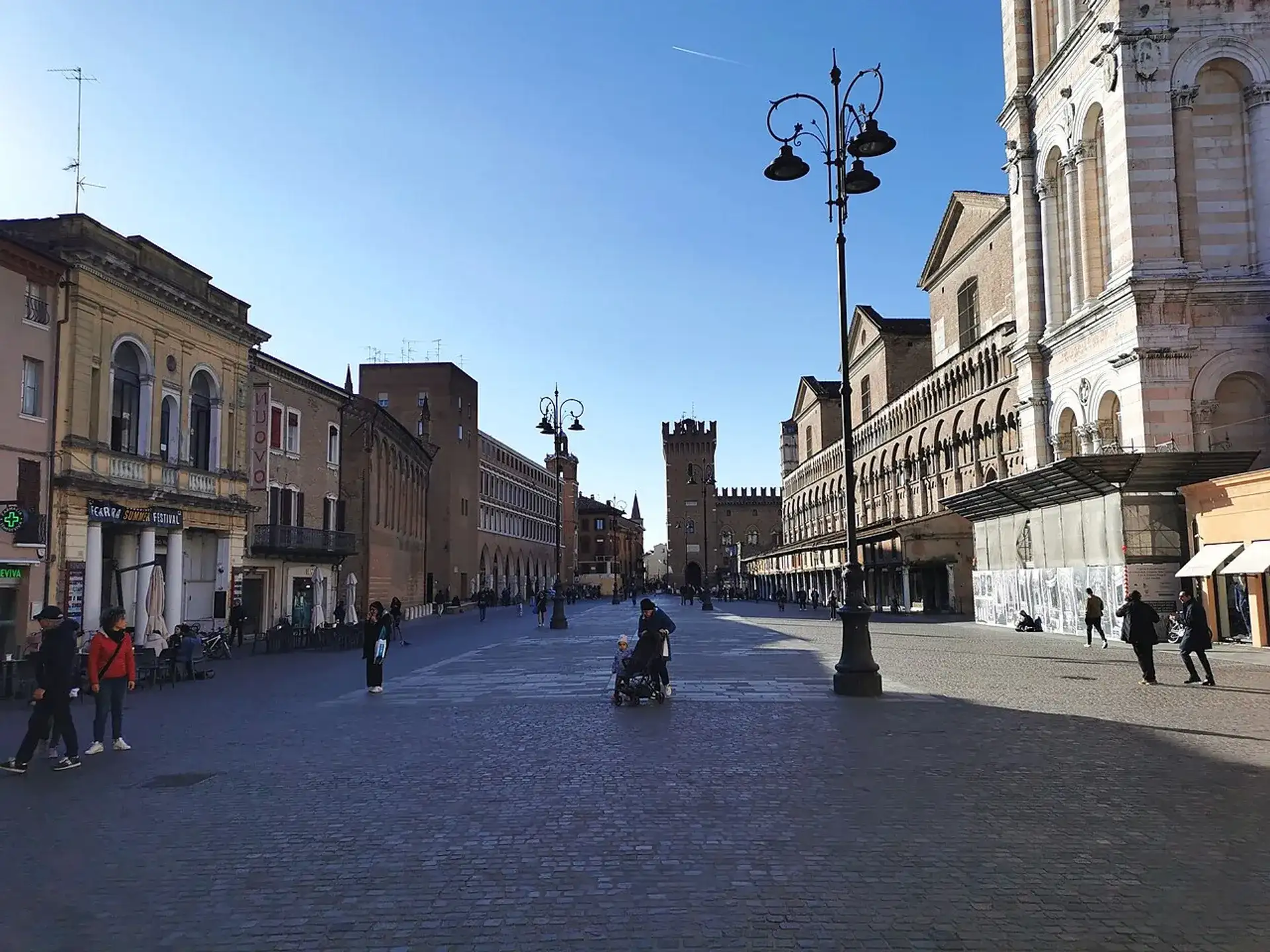 Piazza Trento e Trieste: il cuore storico di Ferrara - Ferrara