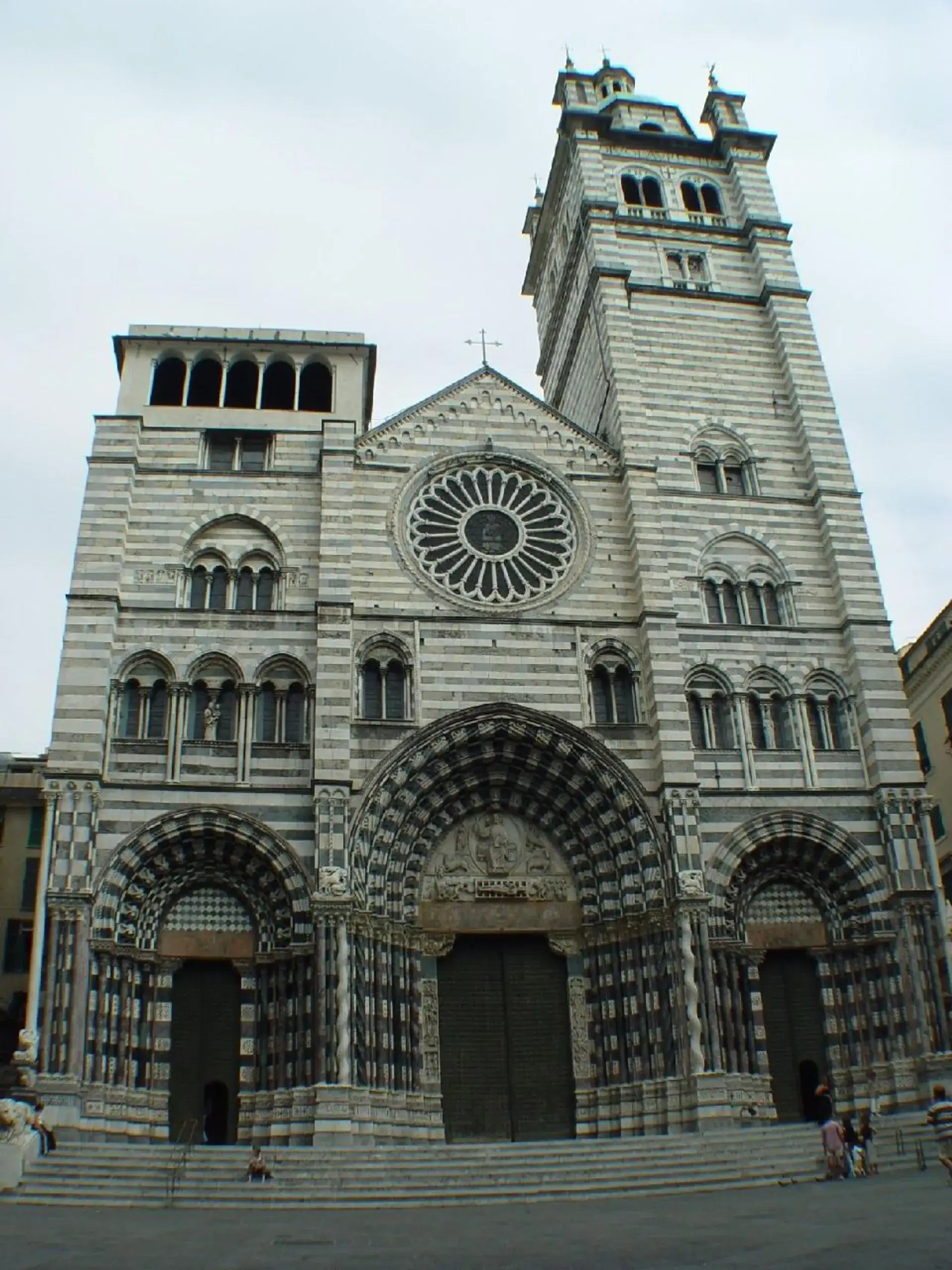 Kathedrale San Lorenzo: Genuas gestreiftes Meisterwerk - Genoa