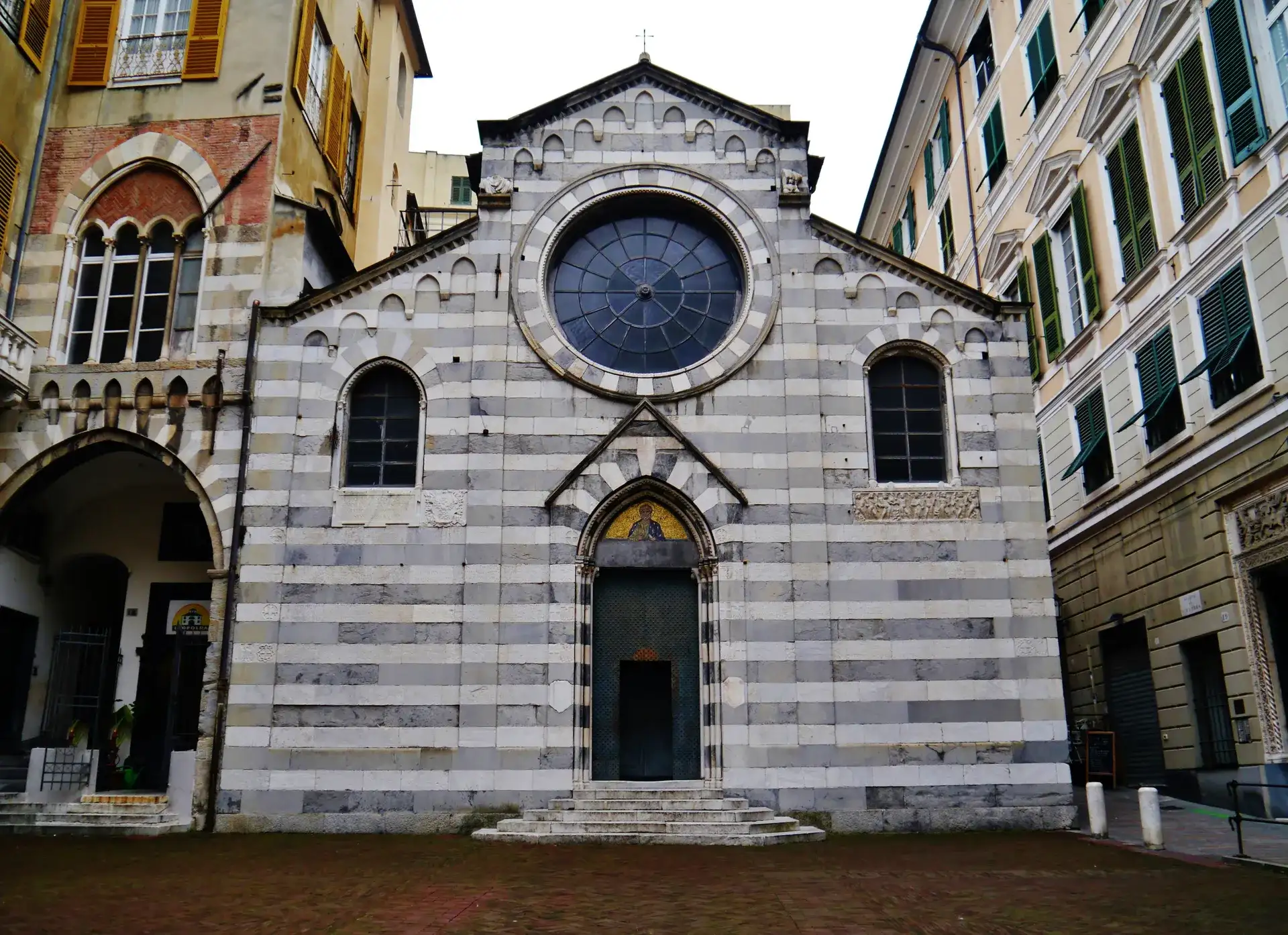 Chiesa di San Matteo: la capilla de la familia Doria de Génova - Genoa