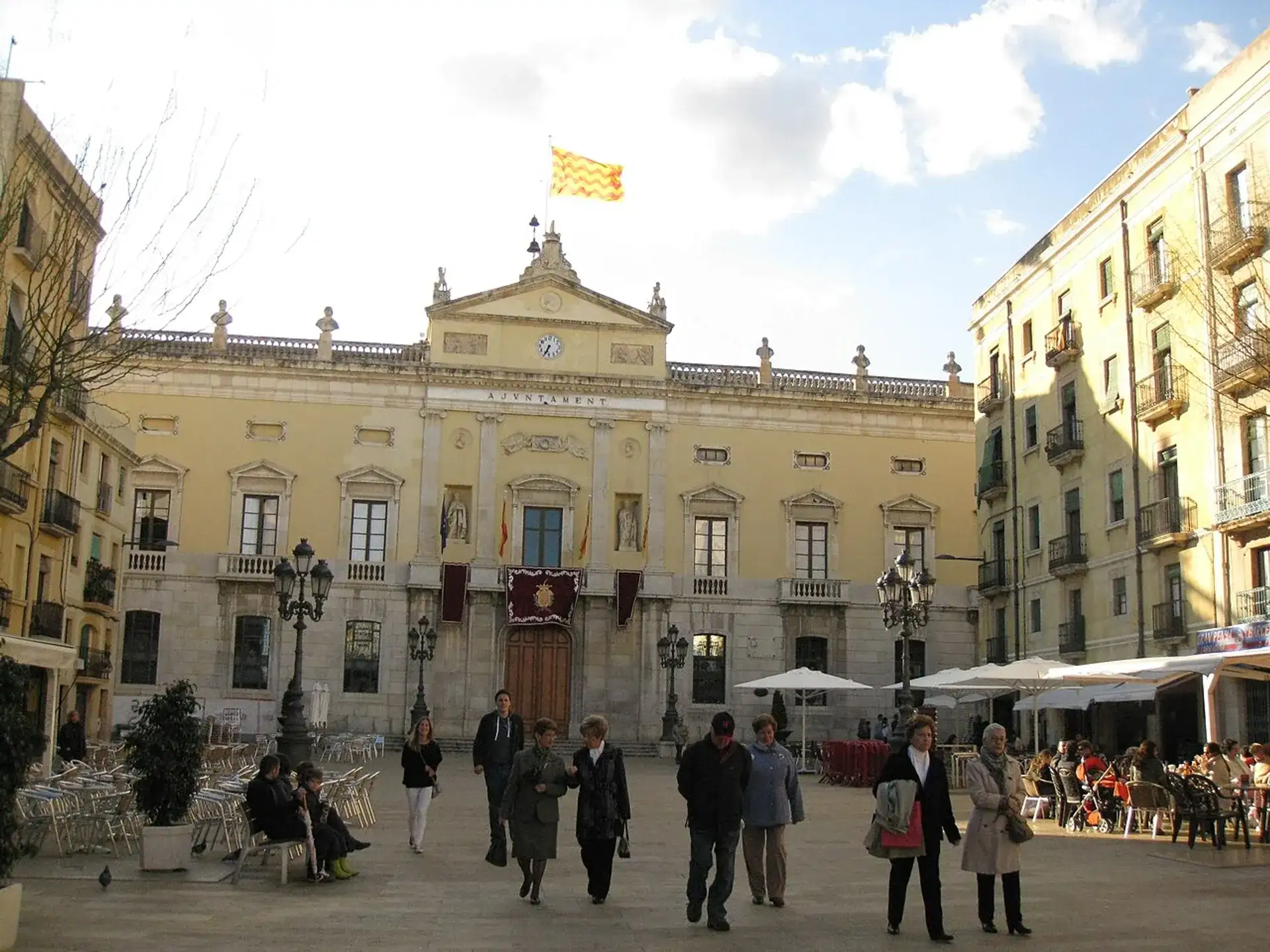 Plaça de la Font: Tarragona's Historic Square - Tarragona