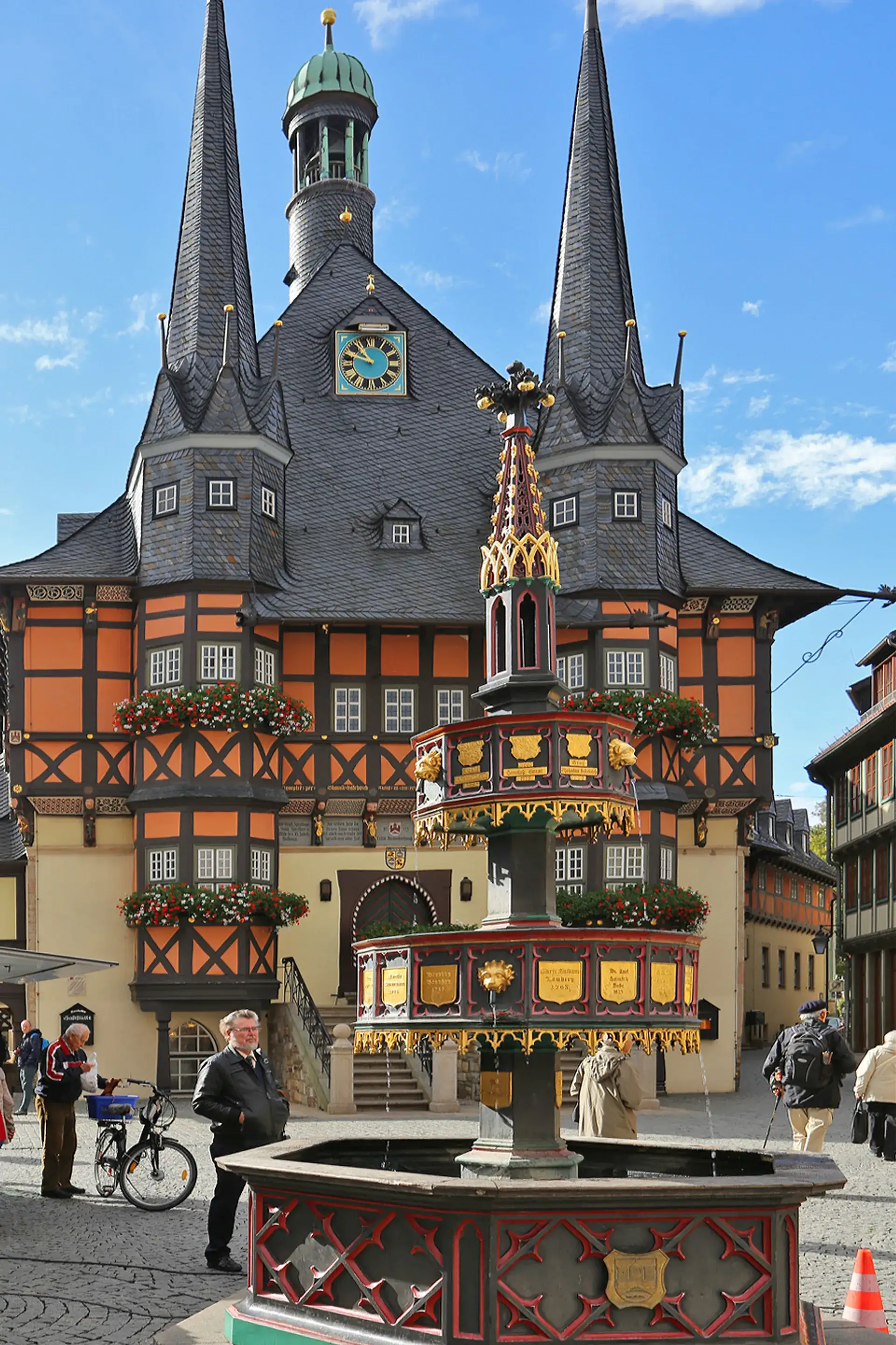 韦尔尼格罗德集市广场与历史市政厅 - Wernigerode
