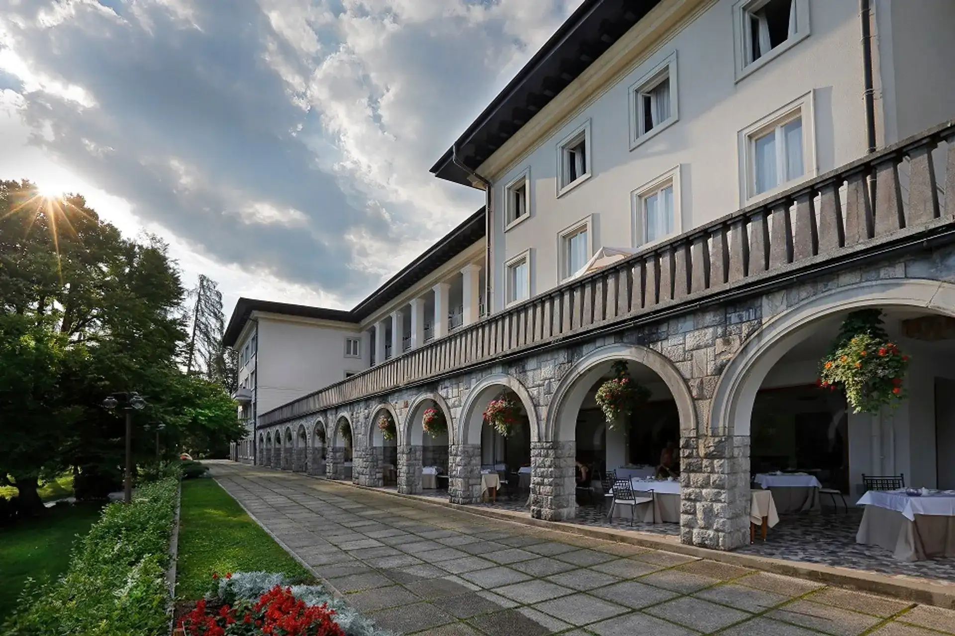 Vila Bled: Royal Estate to Historic Lakeside Hotel - Bled