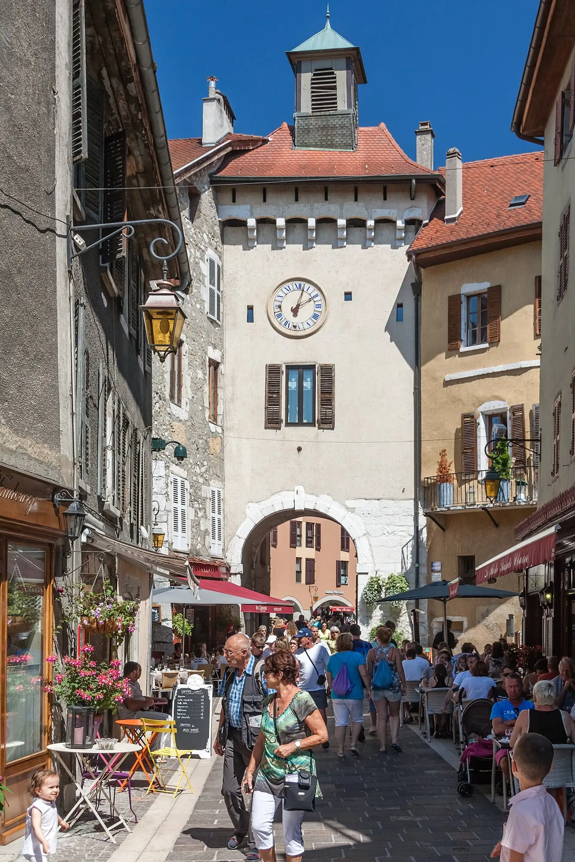 圣克莱尔门:安纳西的中世纪城门 - Annecy