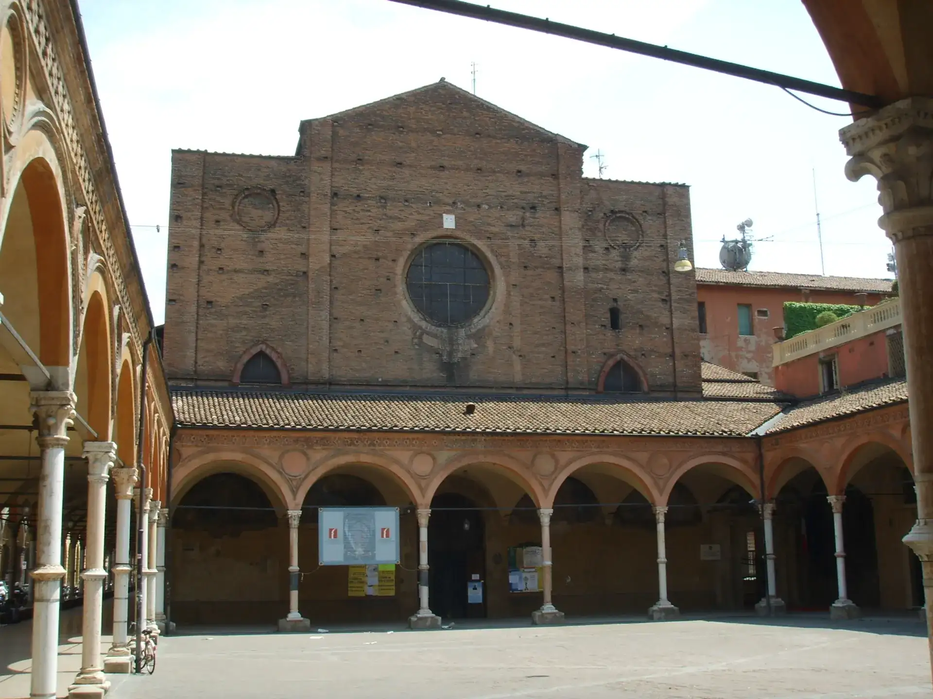 Basilica di Santa Maria dei Servi: Bolognas gotisches Herz - Bologna