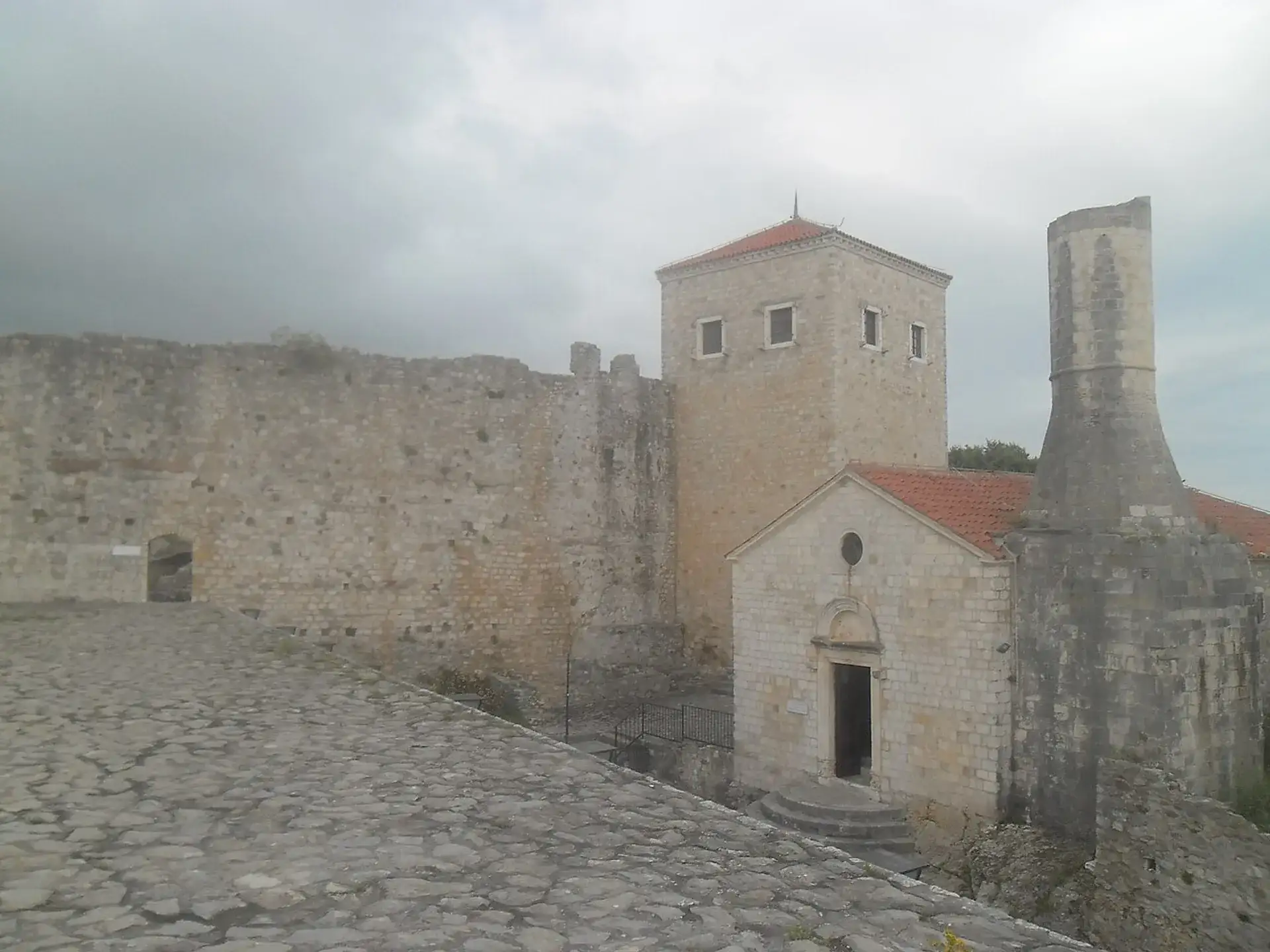 乌尔齐尼卫城巴尔希奇塔艺术画廊 - Ulcinj