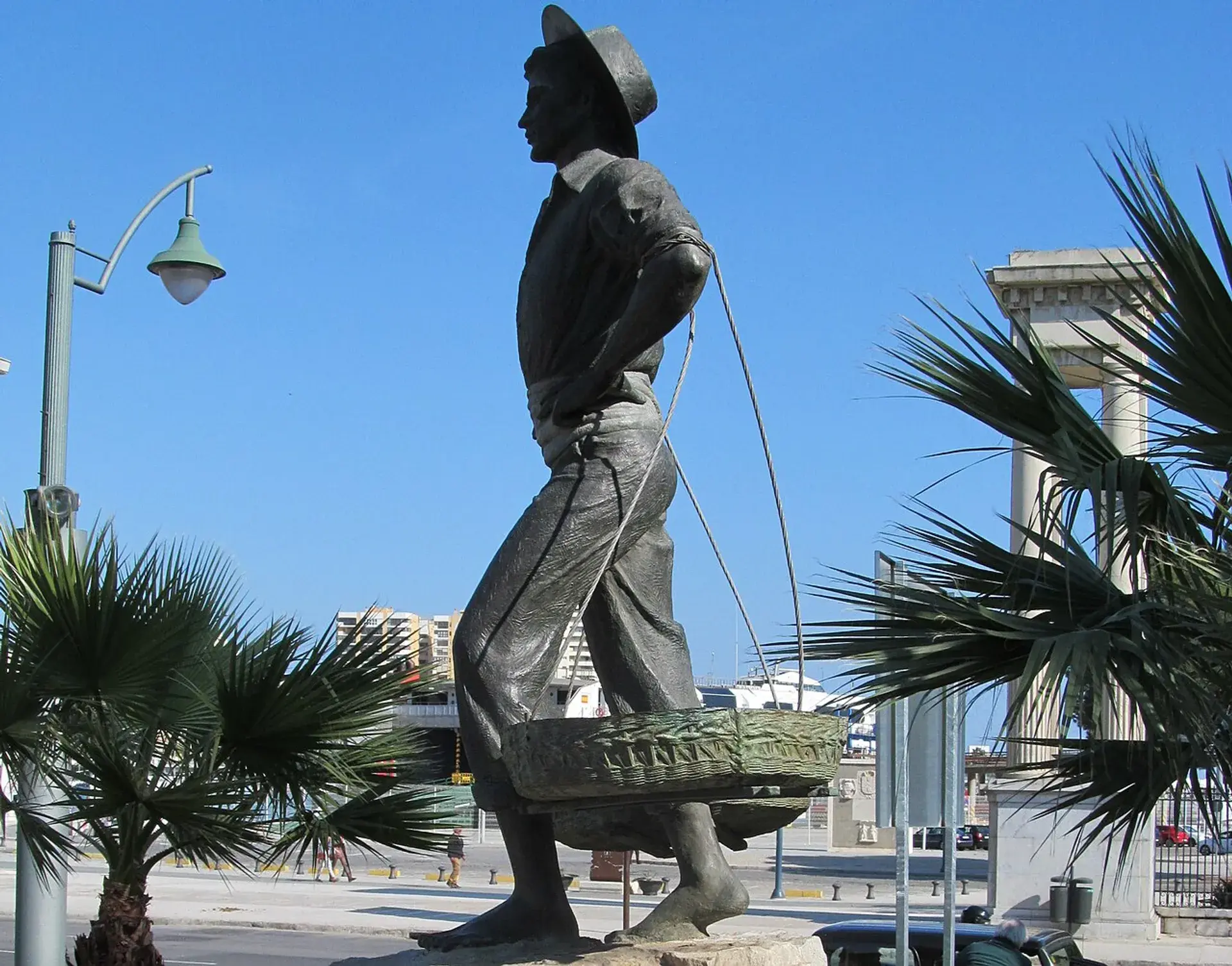 Estatua del Cenachero
