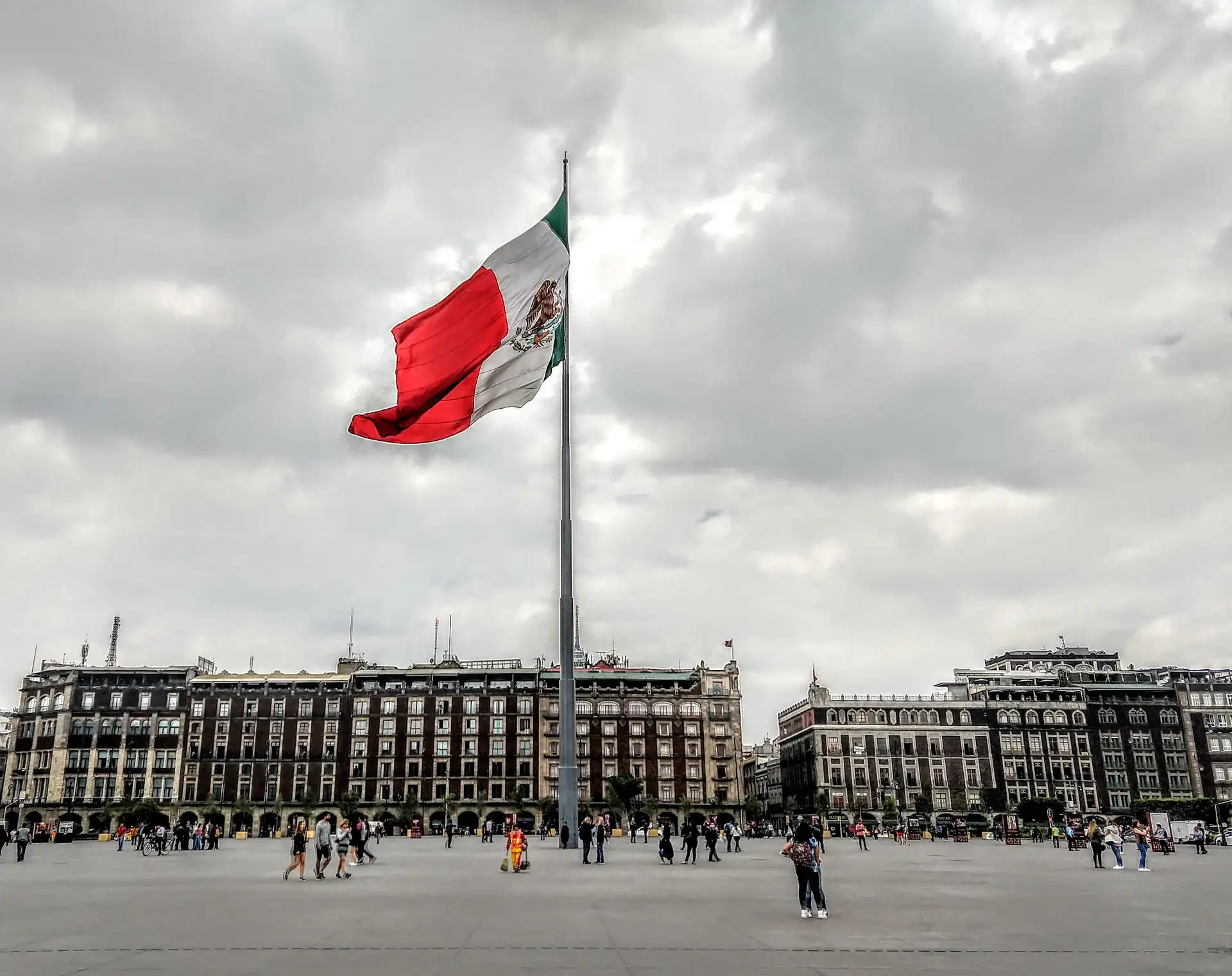 索卡洛(宪法广场):墨西哥城的心脏 - Mexico-city