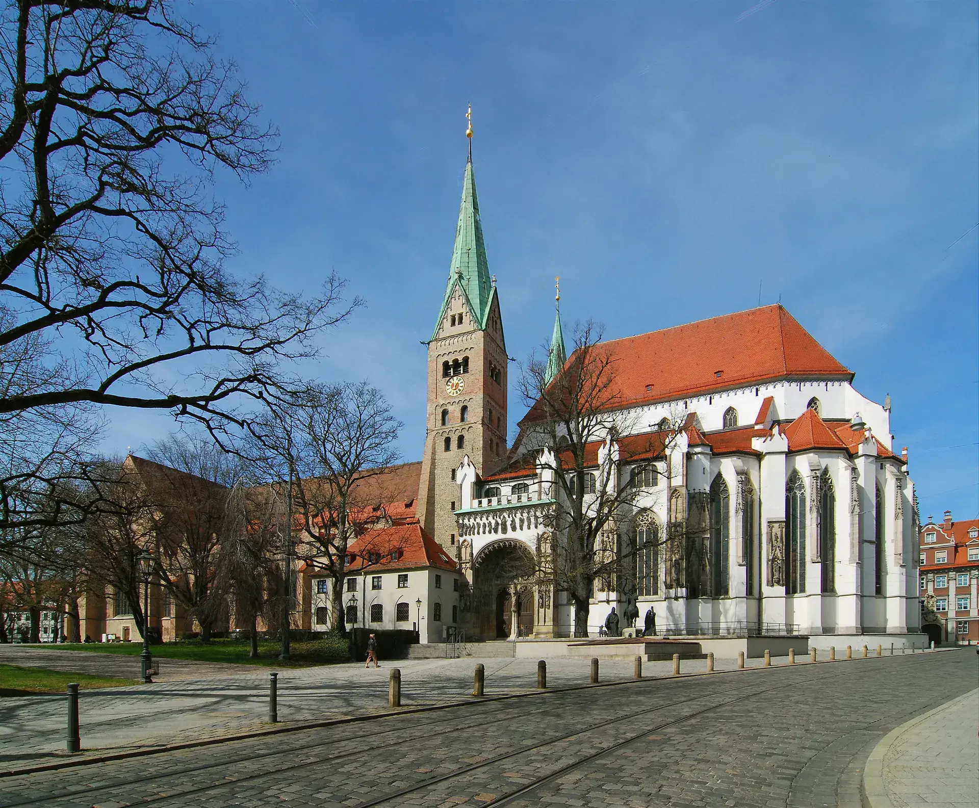 Augsburg Cathedral: the Prophet windows and a thousand years of stone