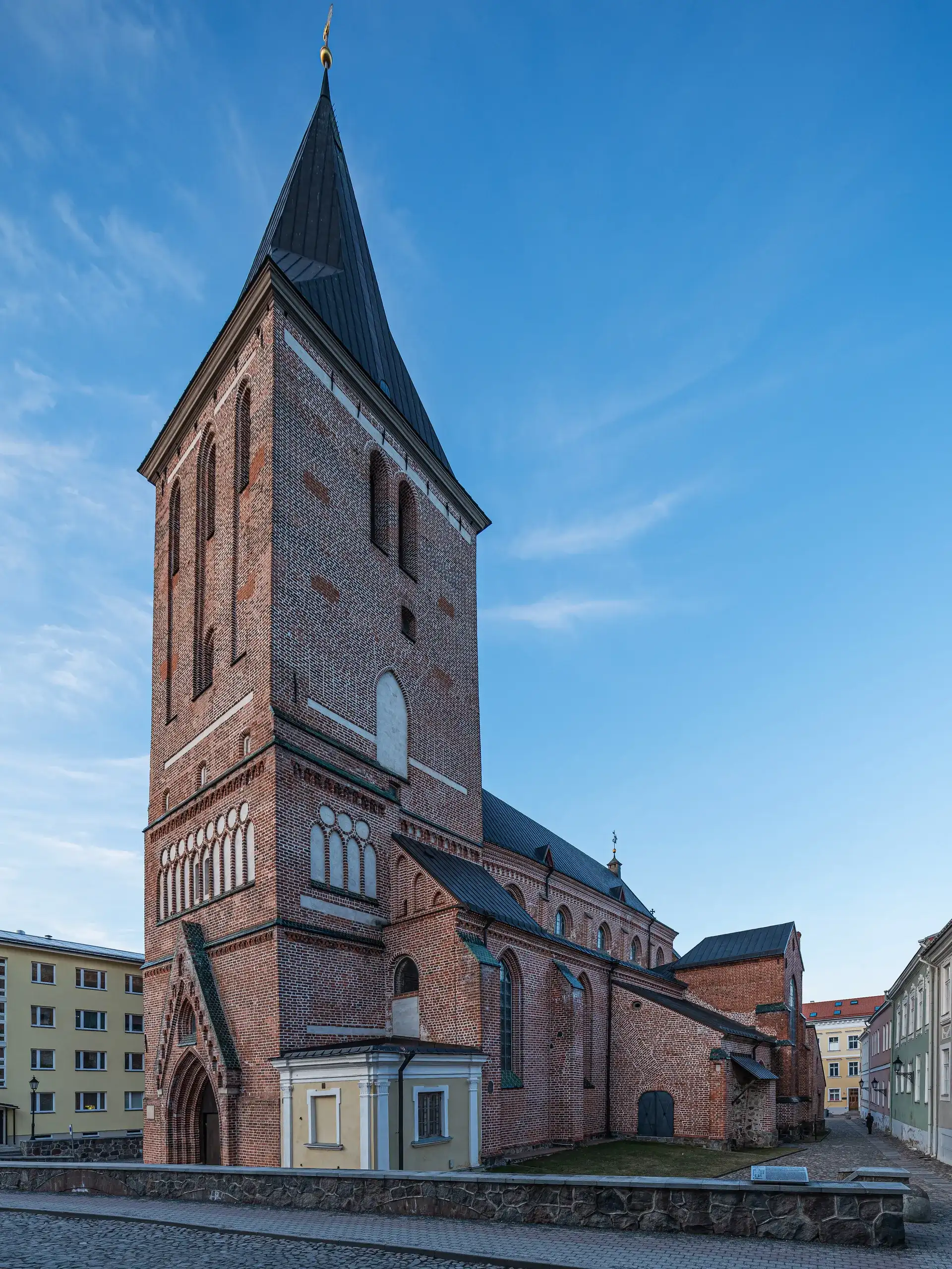 St.-Johannis-Kirche in Tartu: gotisches Terrakotta-Wunder - Tartu
