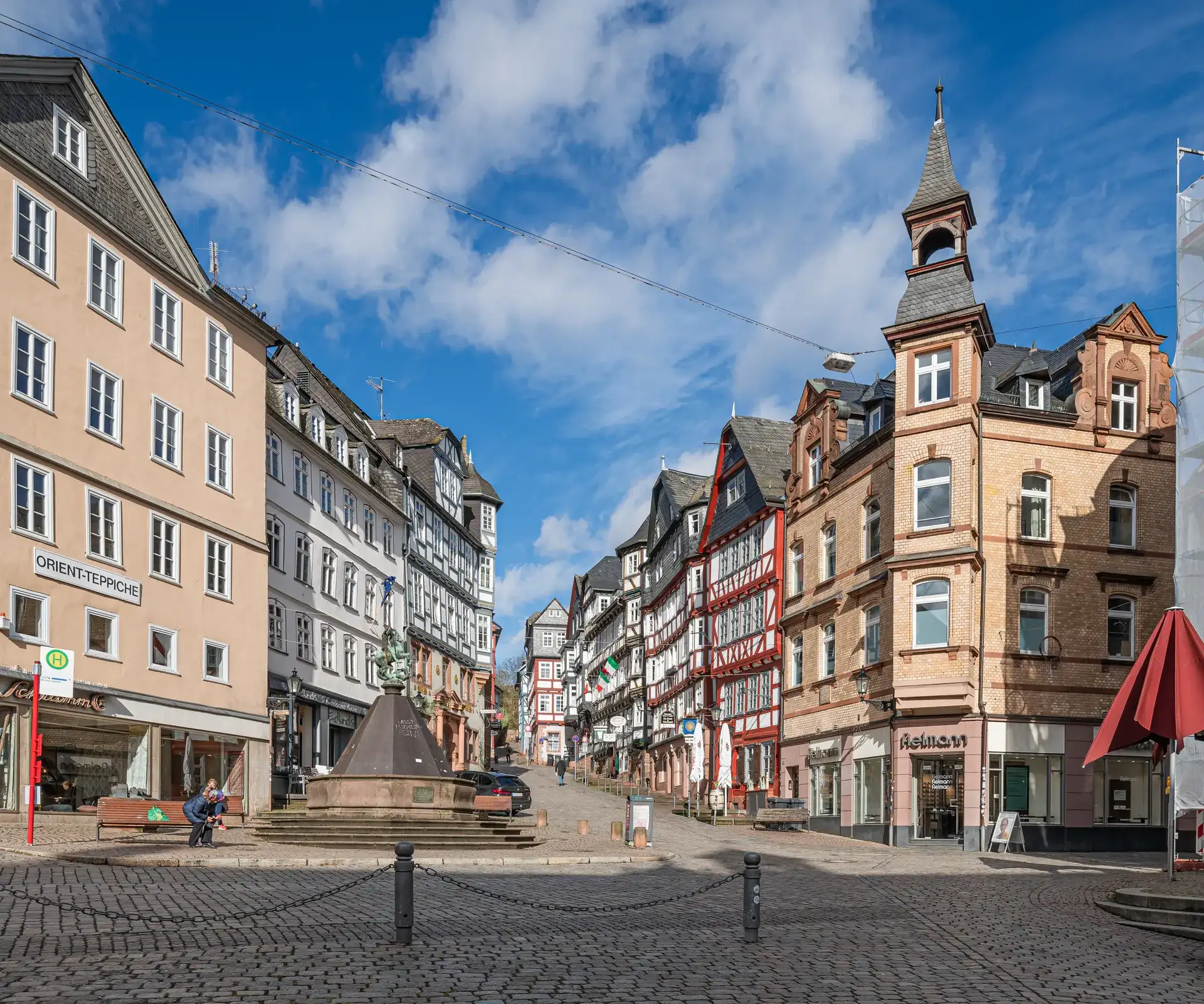 Marktplatz Marburg: Historic Square & Rathaus - Marburg