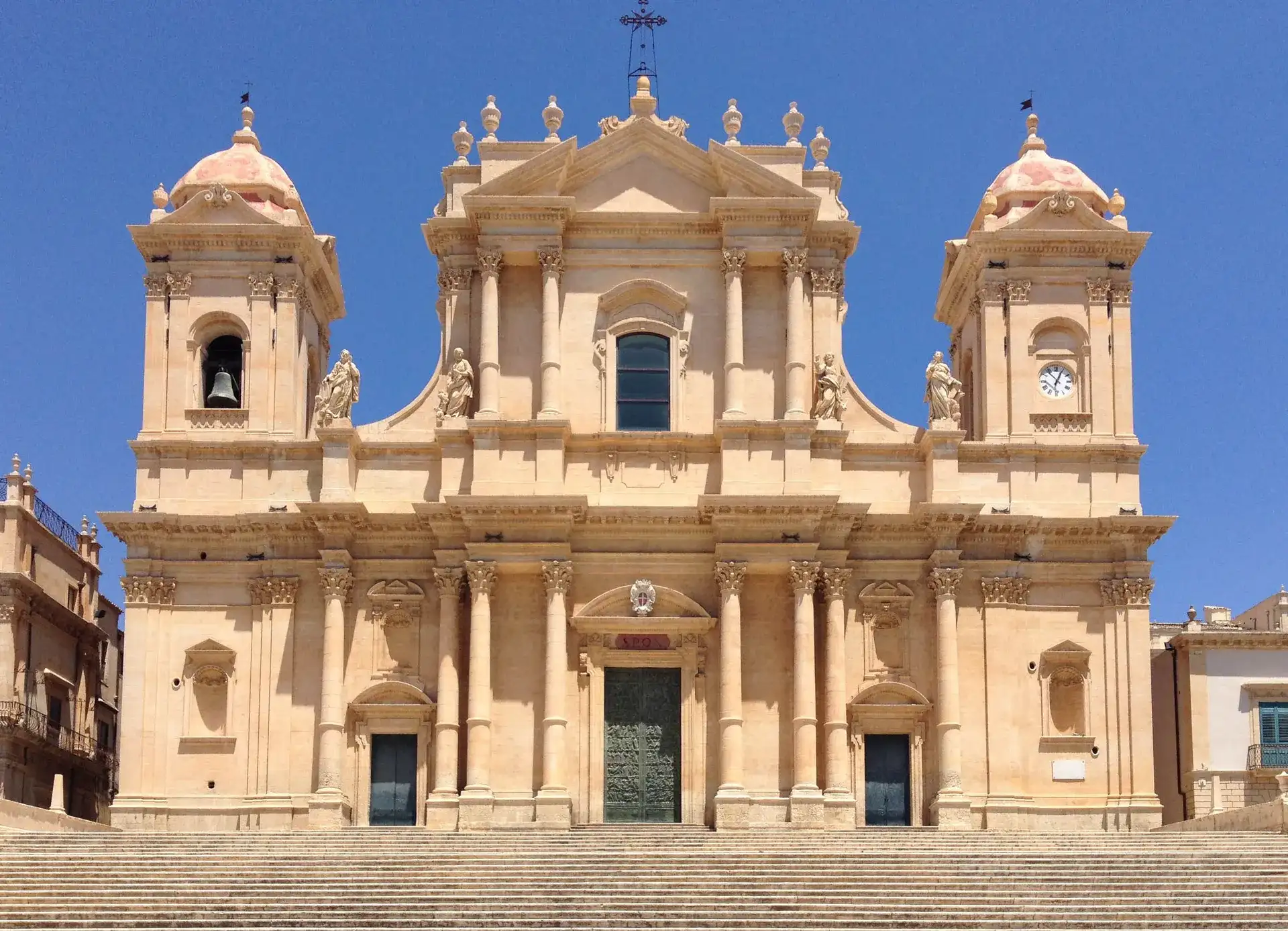 Cattedrale di San Nicolò: Noto's Baroque Masterpiece - Noto