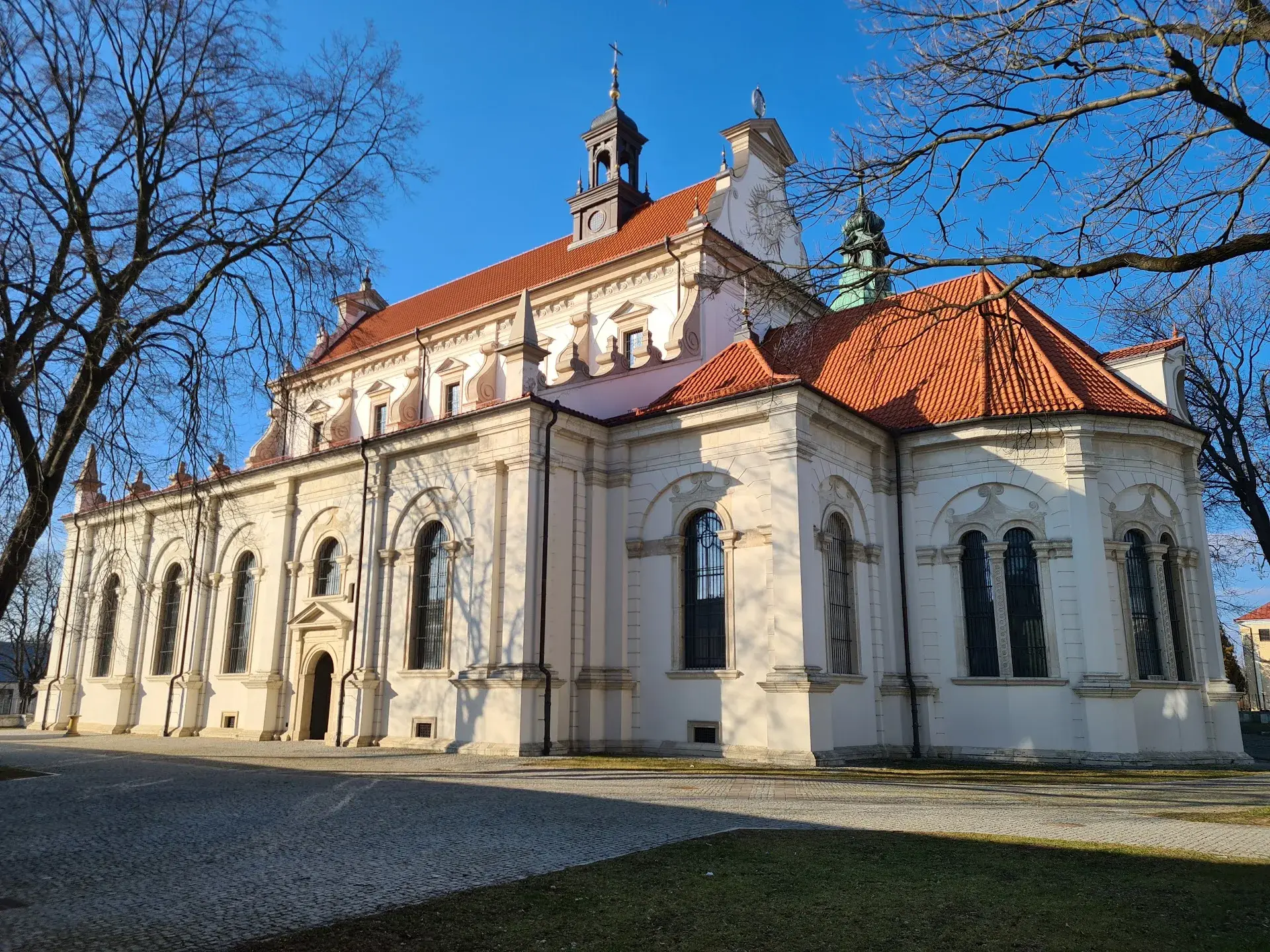 Parafia Zmartwychwstania Pańskiego i św. Tomasza Apostoła w Zamościu
