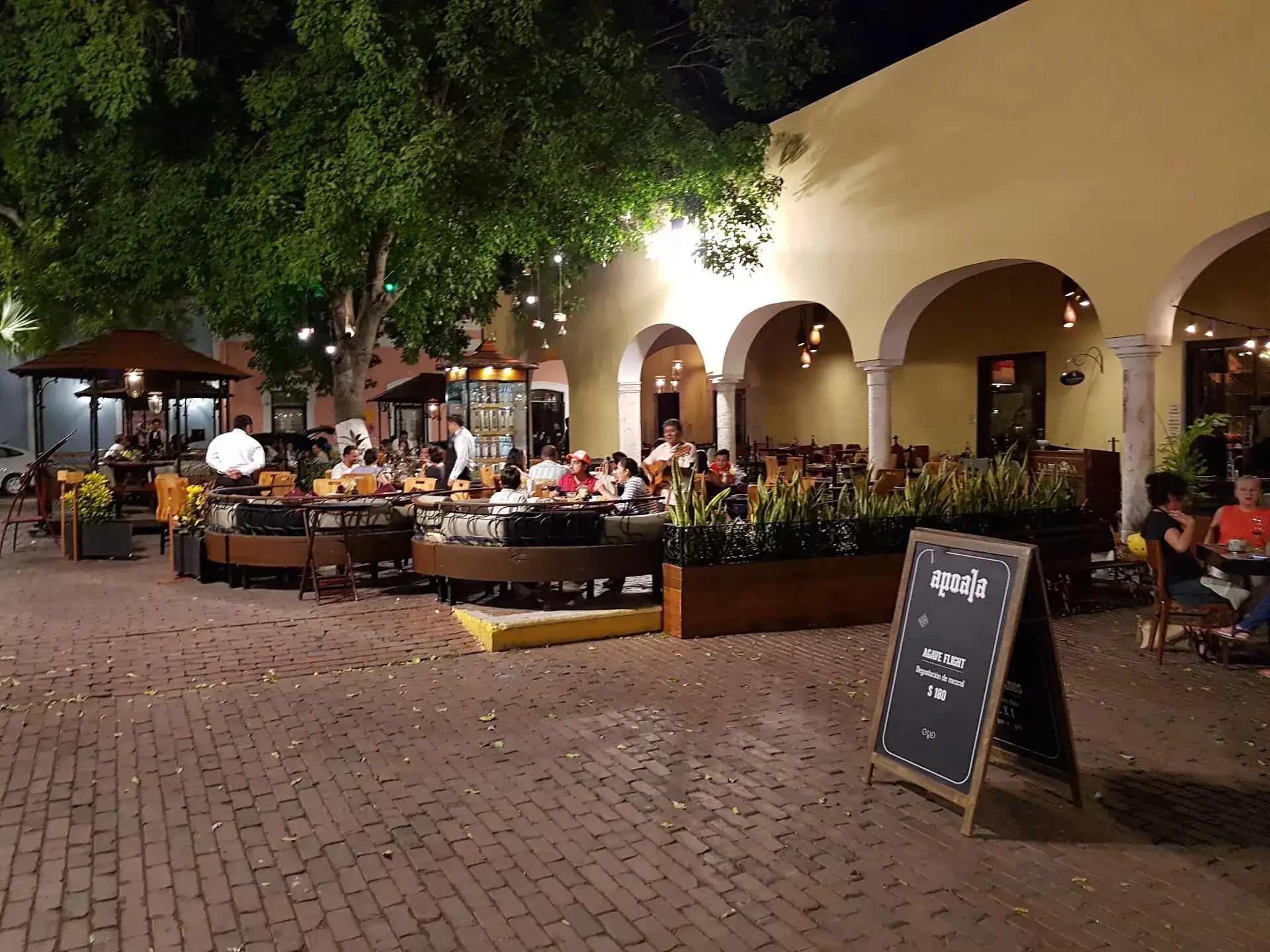 Parque de Santa Lucía: la histórica plaza de Mérida - Merida