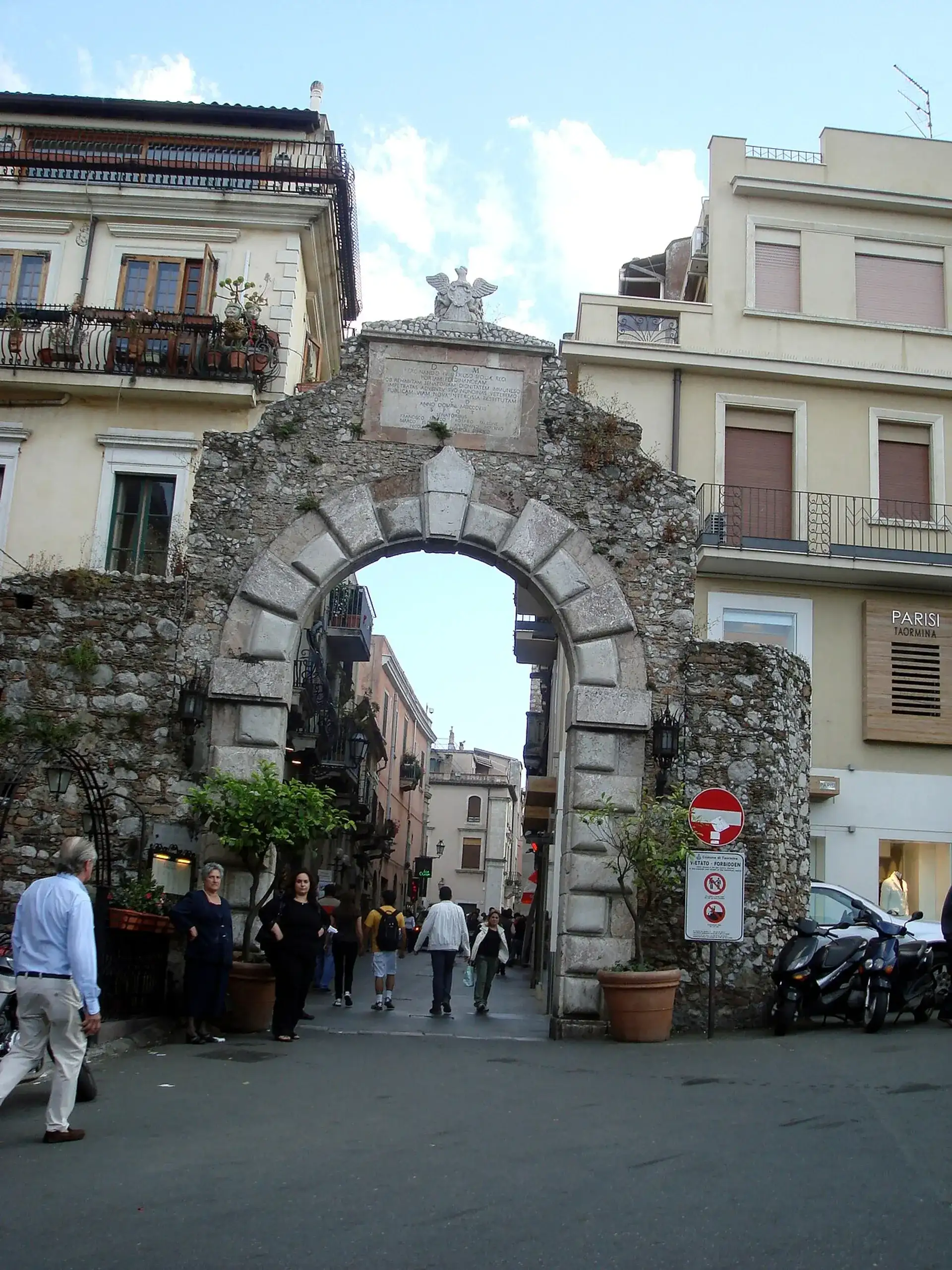 Porta Messina in Taormina: Geschichte und Architektur - Taormina