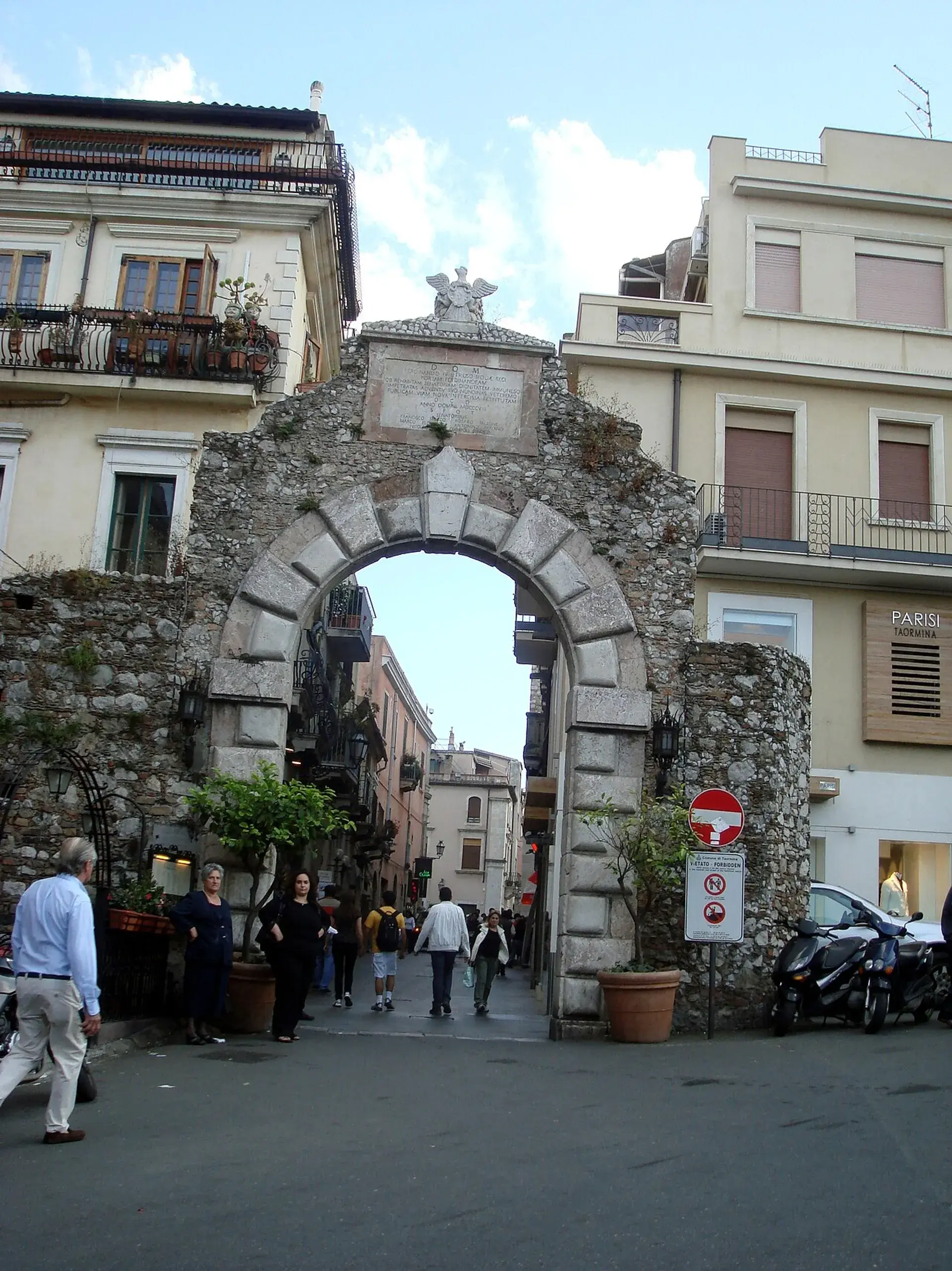 Porta Messina