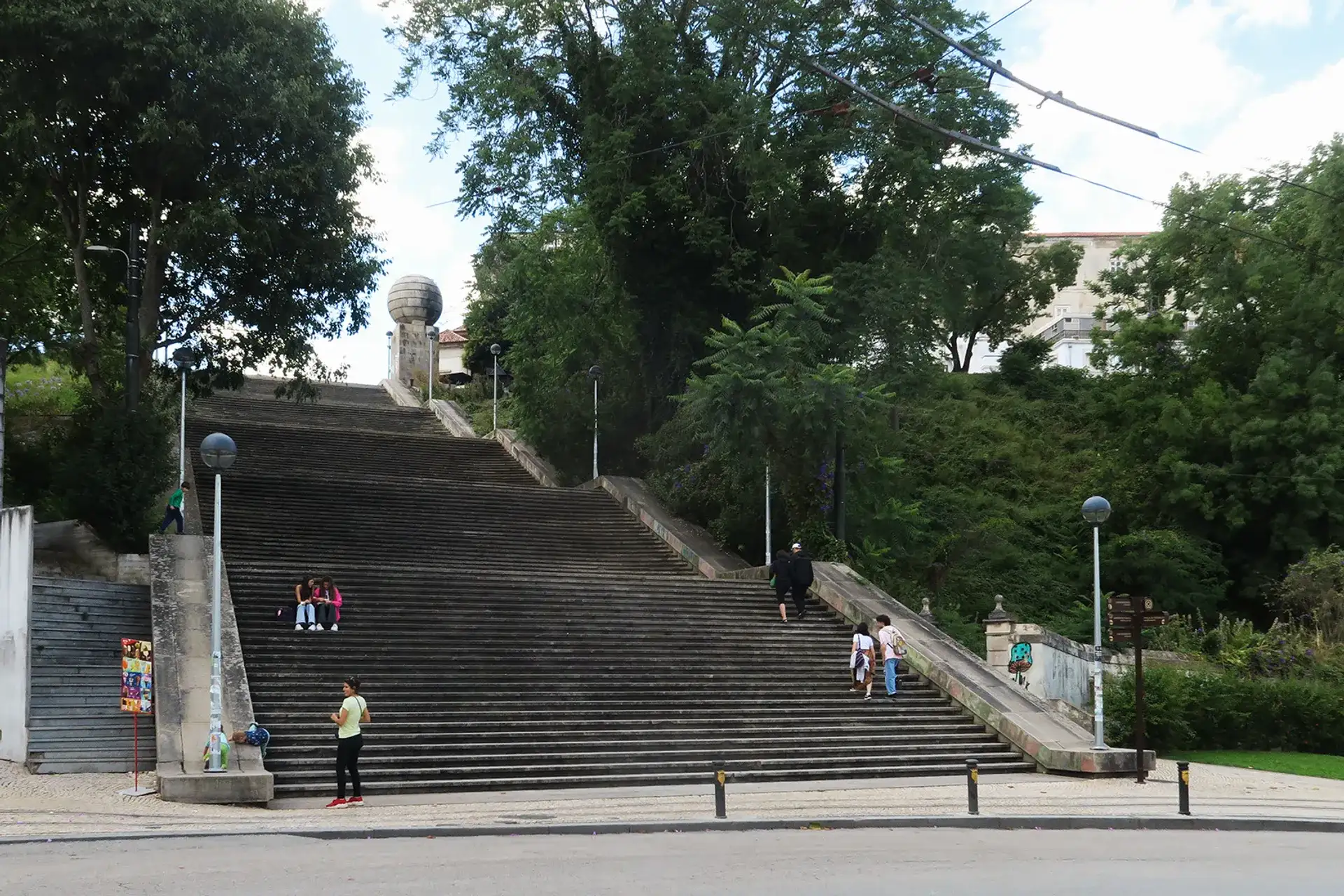 Escadas Monumentais: Coimbras historische Treppe - Coimbra
