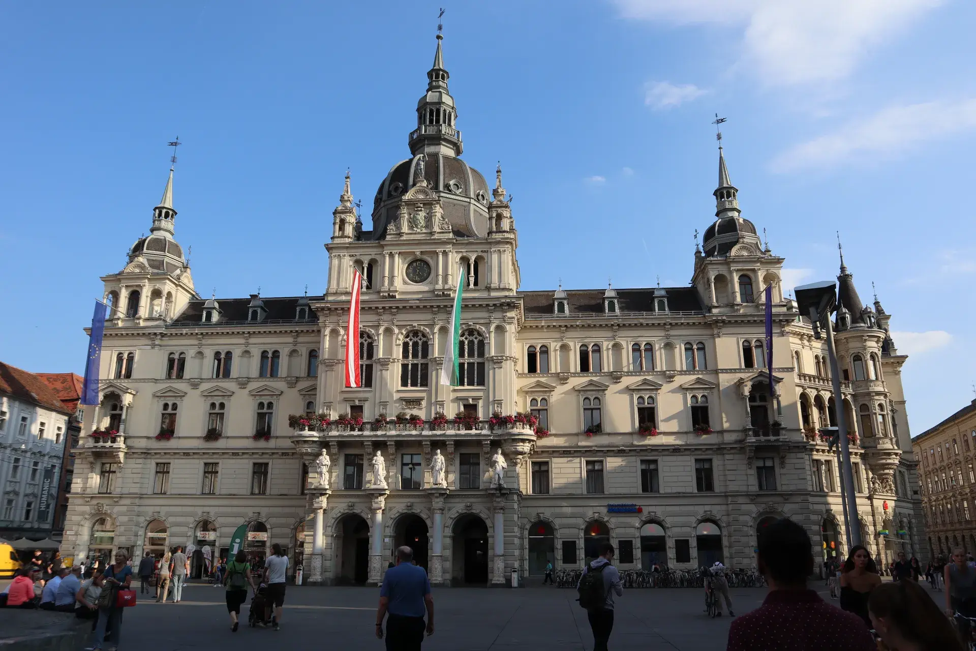 Tour image 2 for Graz: a self-guided walking tour of the UNESCO old town and Schlossberg, with audio, quizzes & free eSIM