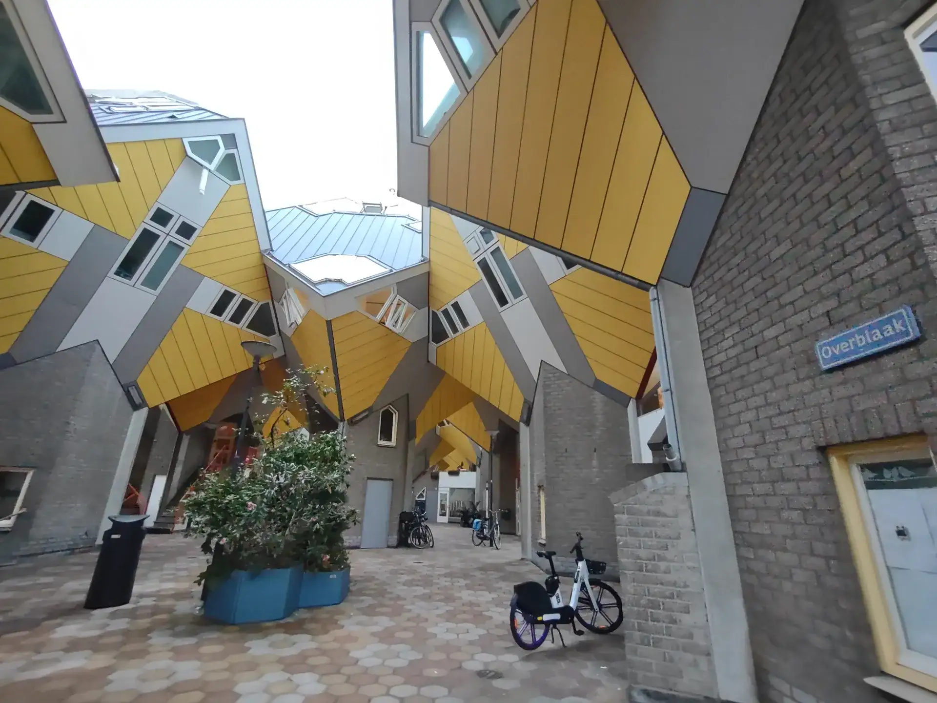 Kijk-Kubus: Rotterdam's Tilted Cube Houses - Rotterdam