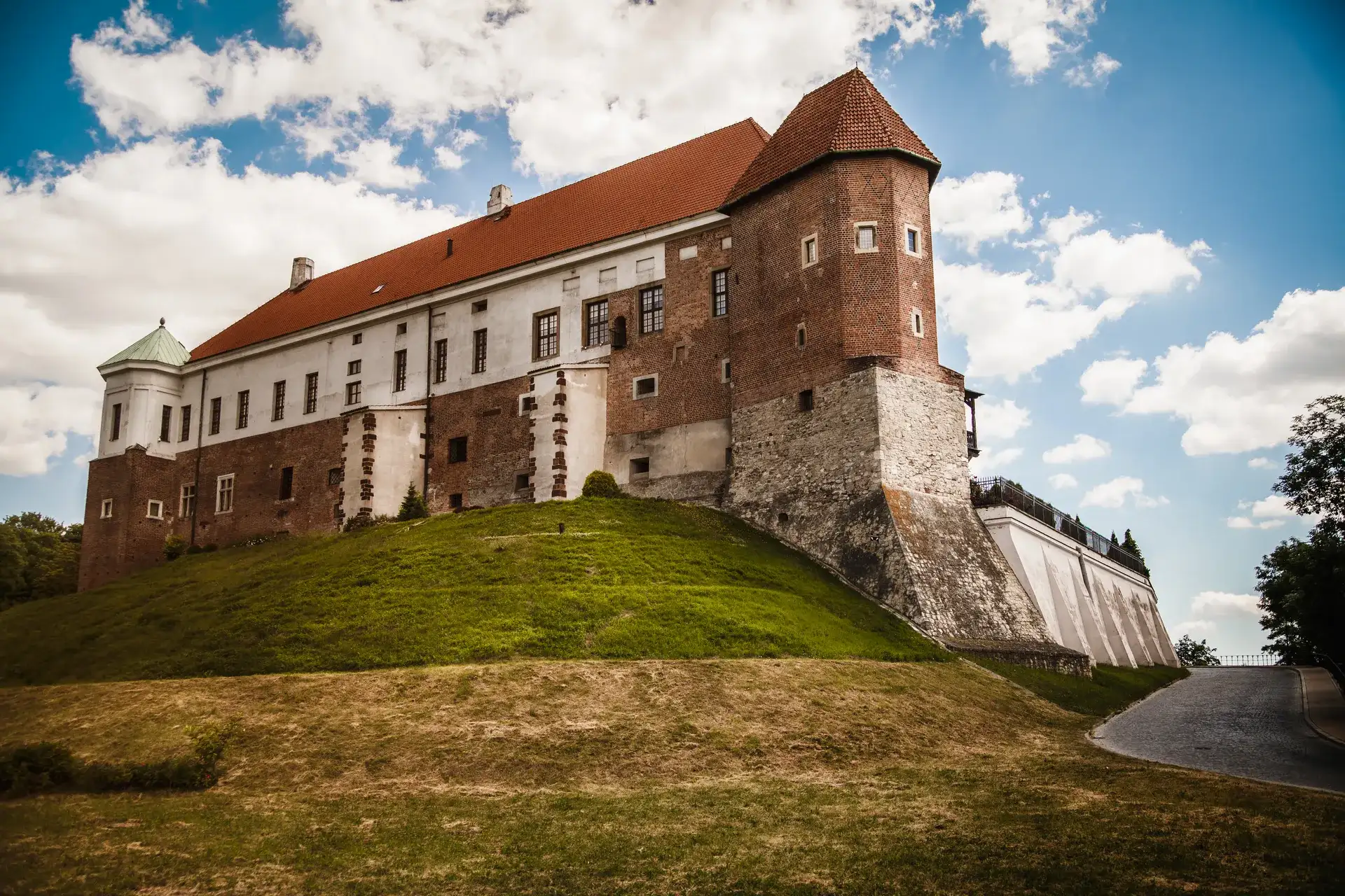 Sandomierz Royal Castle: History, Siege, and Museum - Sandomierz