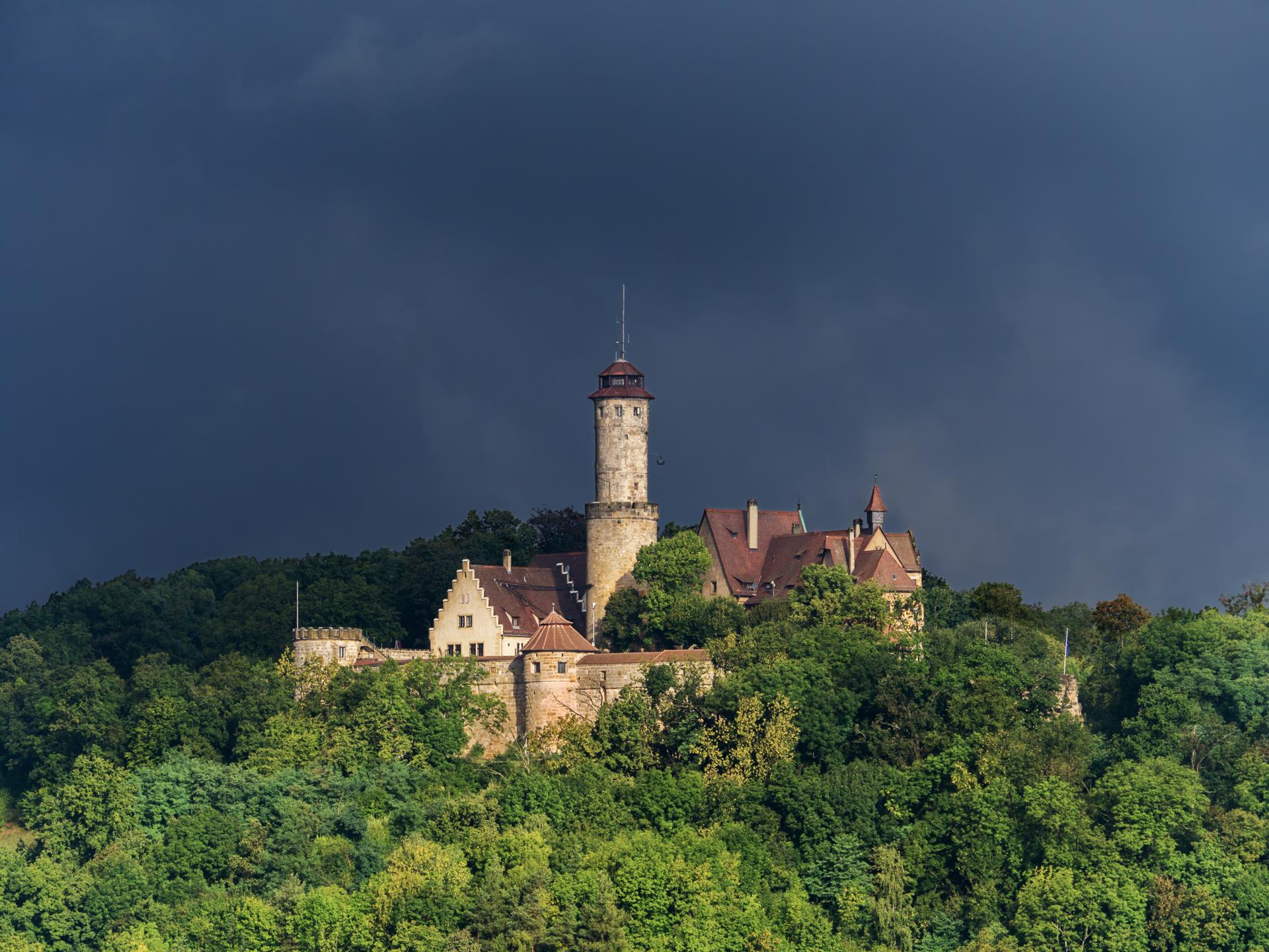 Altenburg from the east (Photo by Ermell, CC BY-SA 4.0)