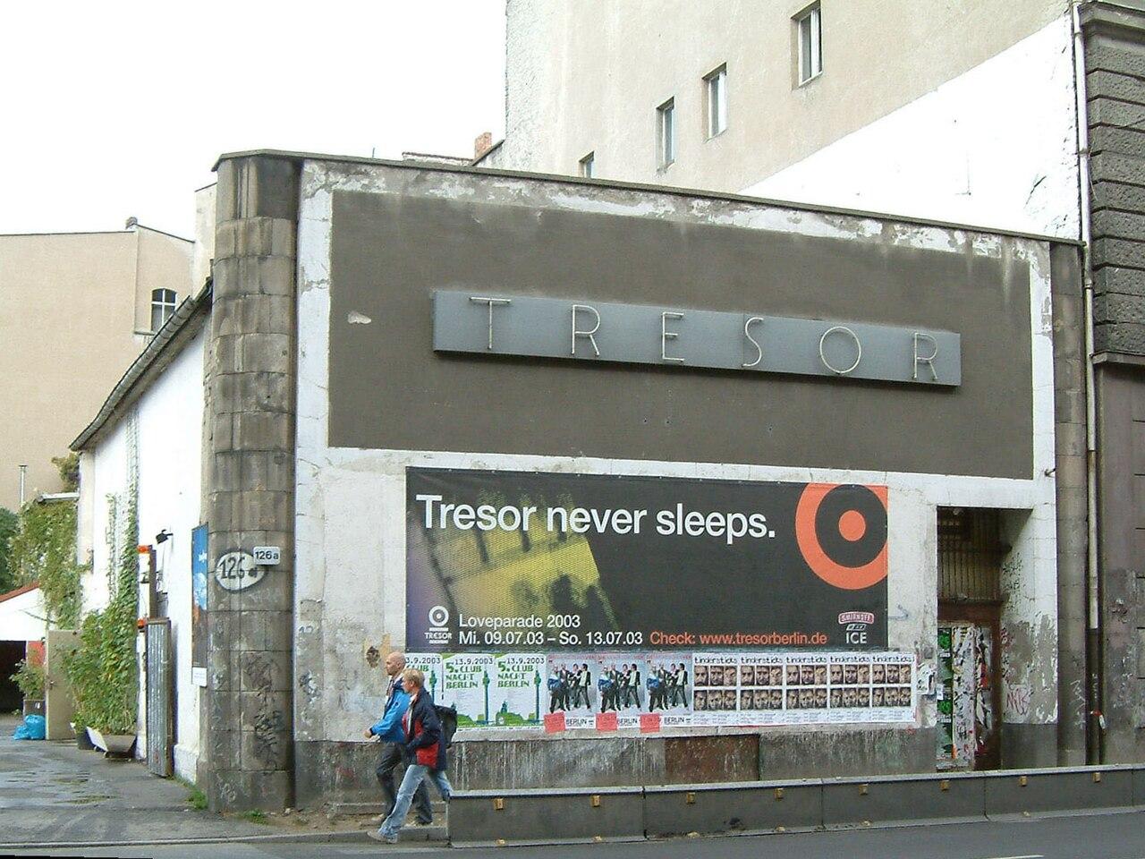 Tresor Club in Berlin, September 2003. Foto von Michael Brossmann, gemeinfrei.