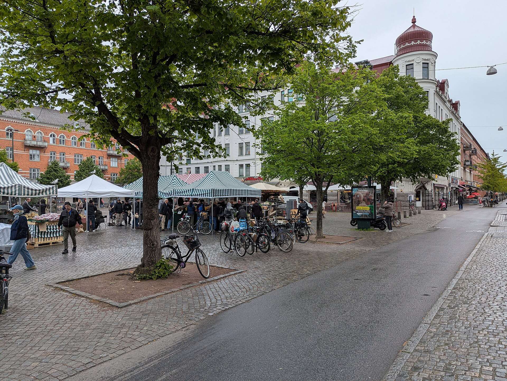 Cover image for O guia gastronómico de Malmö: falafel, fika, comida de rua e novos restaurantes nórdicos (atualizado para 2025-2026)
